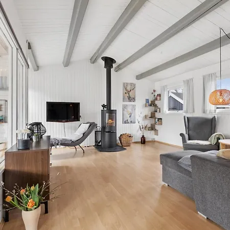 Mooi Bij Water En Vakantiehuis Hadsund